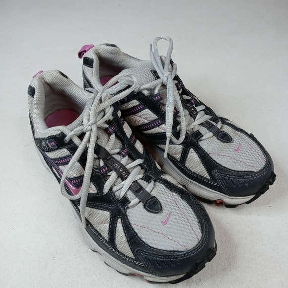 Nike Air Alvord 5 ACG Womens Sz8.5 Gray Pink Trail - Picture 1 of 10